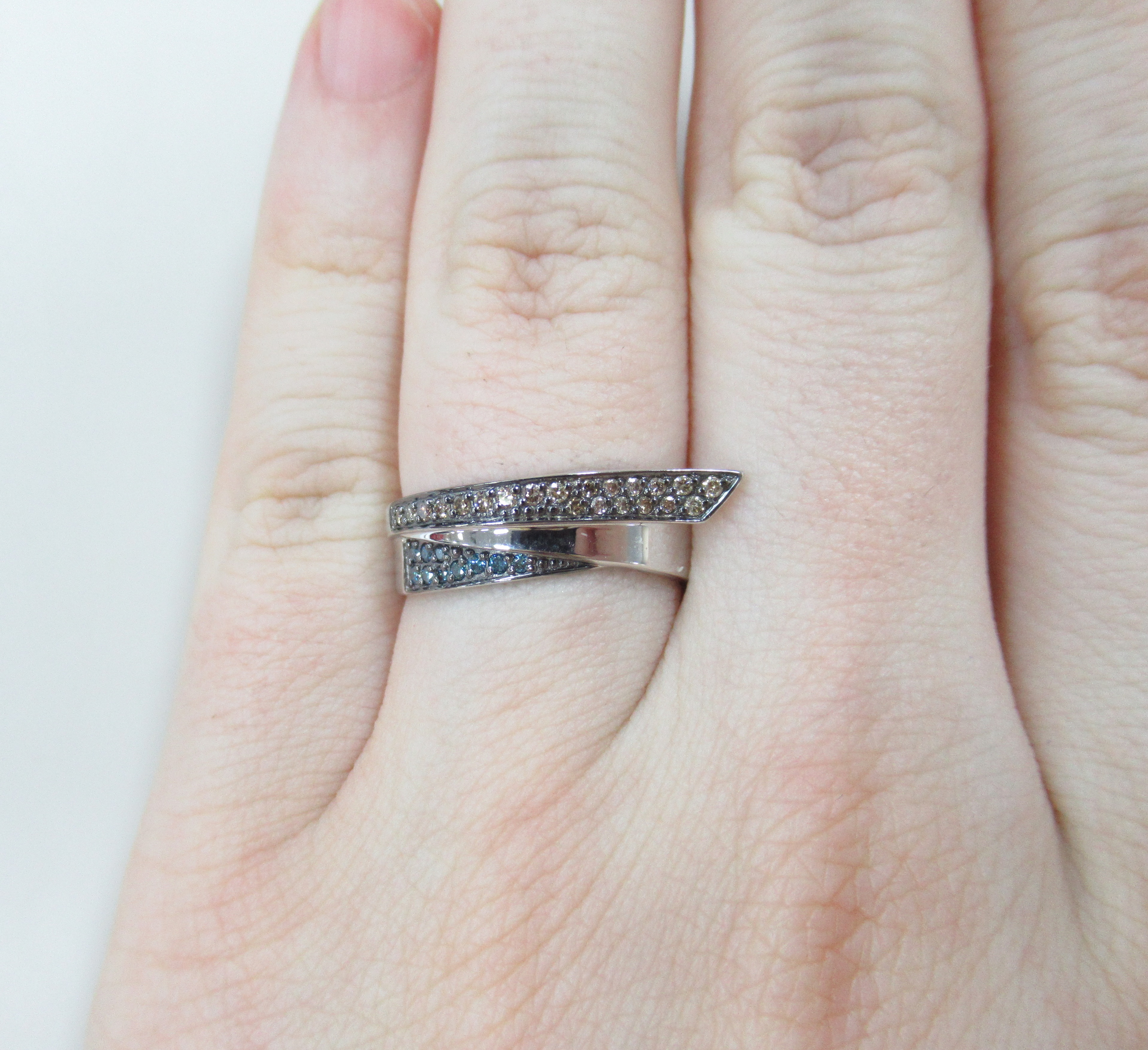 10311-001048 Кольцо (Au 585)